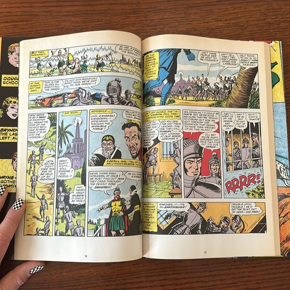 The Atomic Knights Hardcover by John Broome and Murphy Anderson DC Comics 2010 - Picture 5 of 5